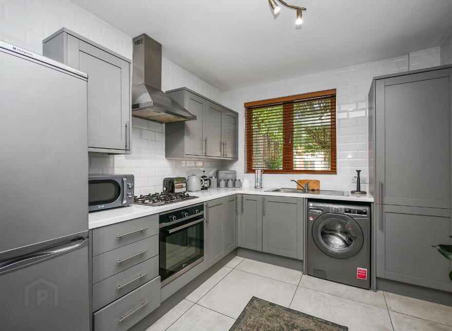 20 Halcombe Street, Woodstock Road, Belfast, BT6 8BE