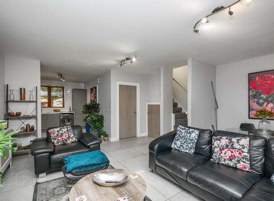 20 Halcombe Street, Woodstock Road, Belfast, BT6 8BE