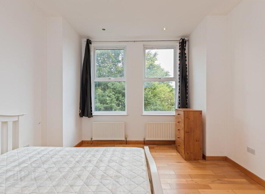 2 Earlston Mews, 12 Annadale Avenue, Belfast, BT7 3JH