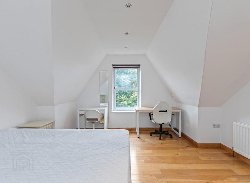 2 Earlston Mews, 12 Annadale Avenue, Belfast, BT7 3JH
