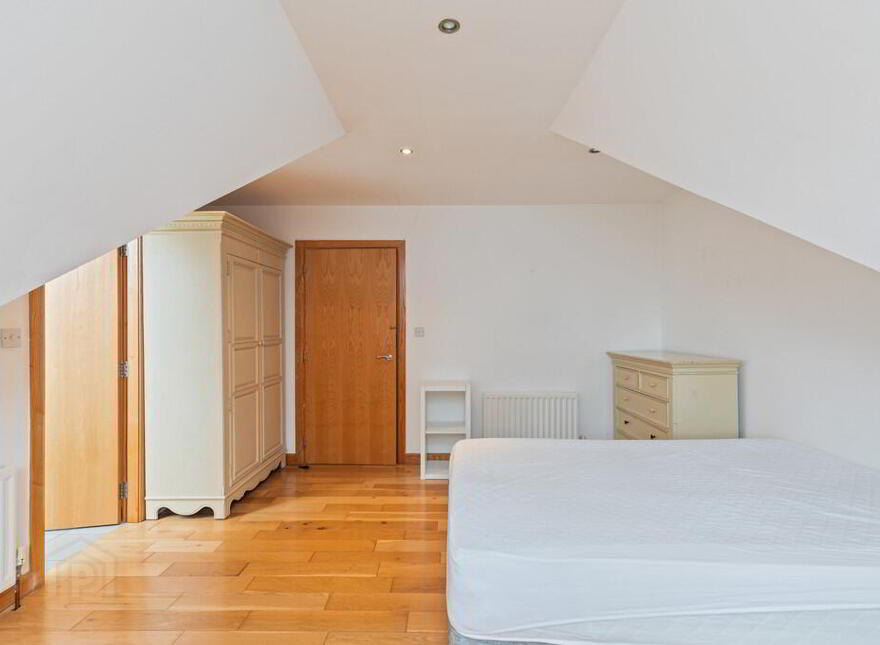 2 Earlston Mews, 12 Annadale Avenue, Belfast, BT7 3JH