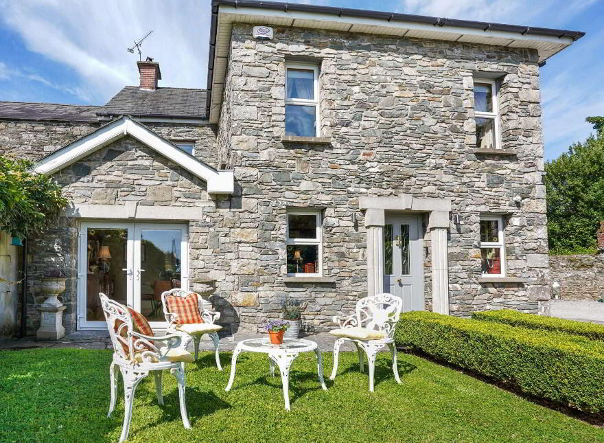 Na Clocha Lia, Station Road, Kingscourt, A82A7N9
