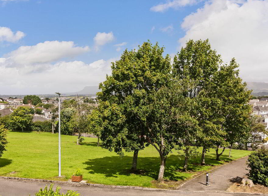 52 Heather View, Tonaphubble, Sligo Town