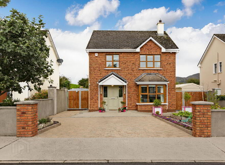 7 Riocht Na, Ballygawley, SI photo