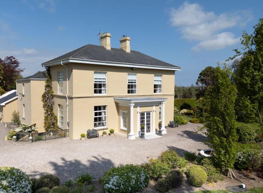 Carewswood, Midleton