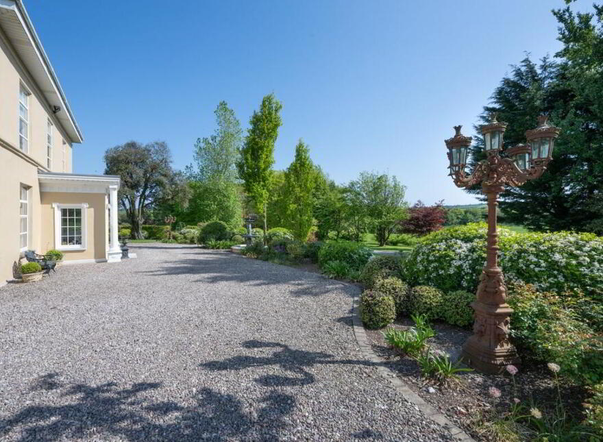 Carewswood, Midleton