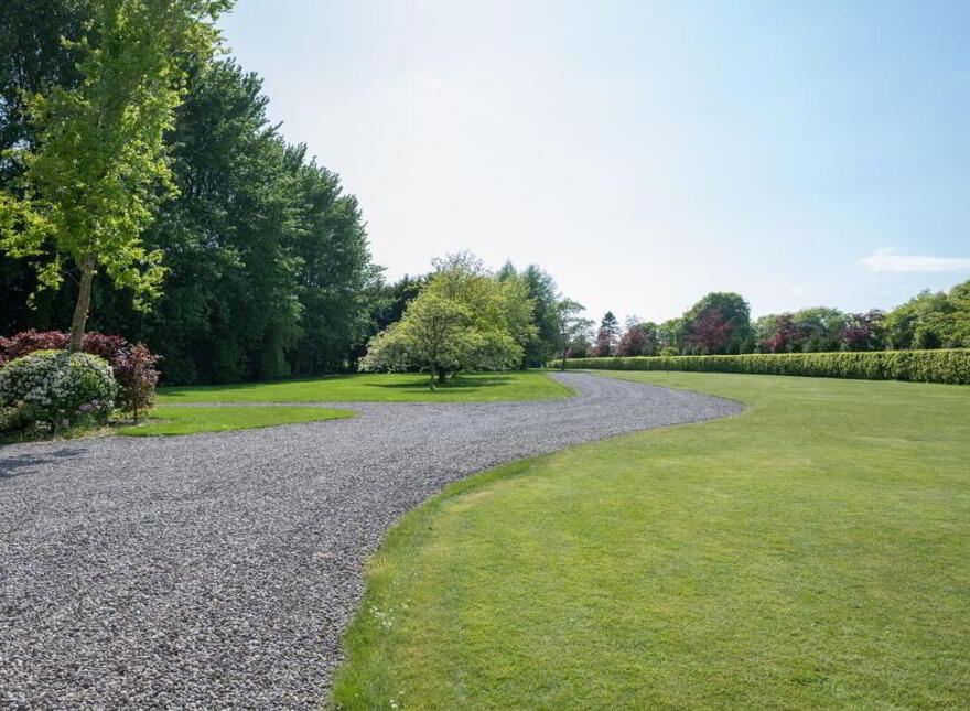Carewswood, Midleton