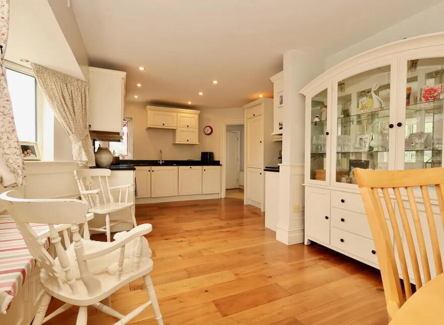 23 Moreno, Arcadia, Athlone, N37V6V6