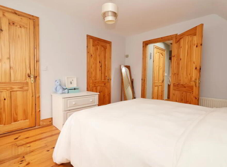 23 Moreno, Arcadia, Athlone, N37V6V6