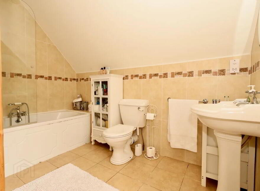 23 Moreno, Arcadia, Athlone, N37V6V6