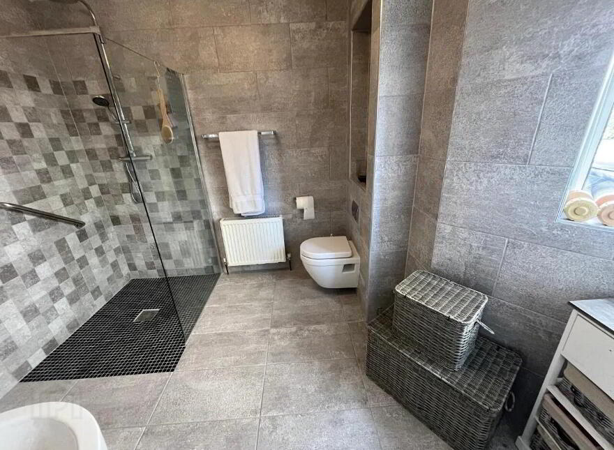 23 Moreno, Arcadia, Athlone, N37V6V6