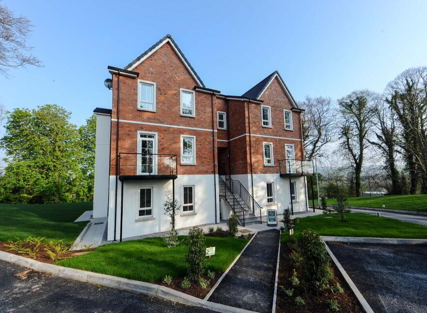 A5 Quarter Wood, Old Dundonald Road, Dundonald, Belfast, BT16 1DL photo