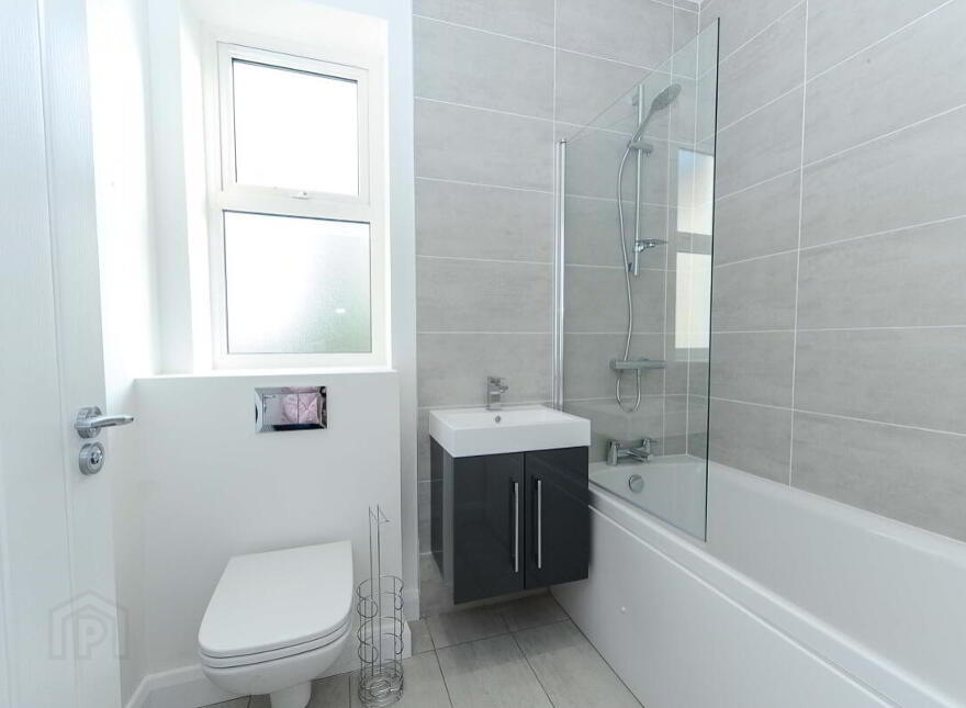A5 Quarter Wood, Old Dundonald Road, Dundonald, Belfast, BT16 1DL
