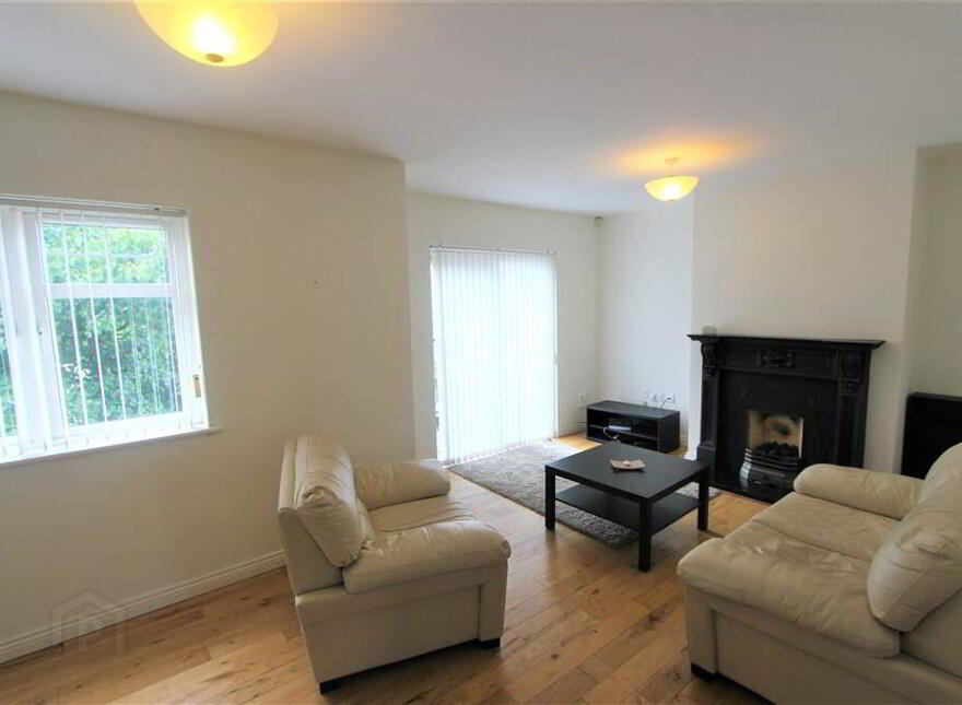 8 The Boulevard, Wellington Square, Belfast, BT7 3LN
