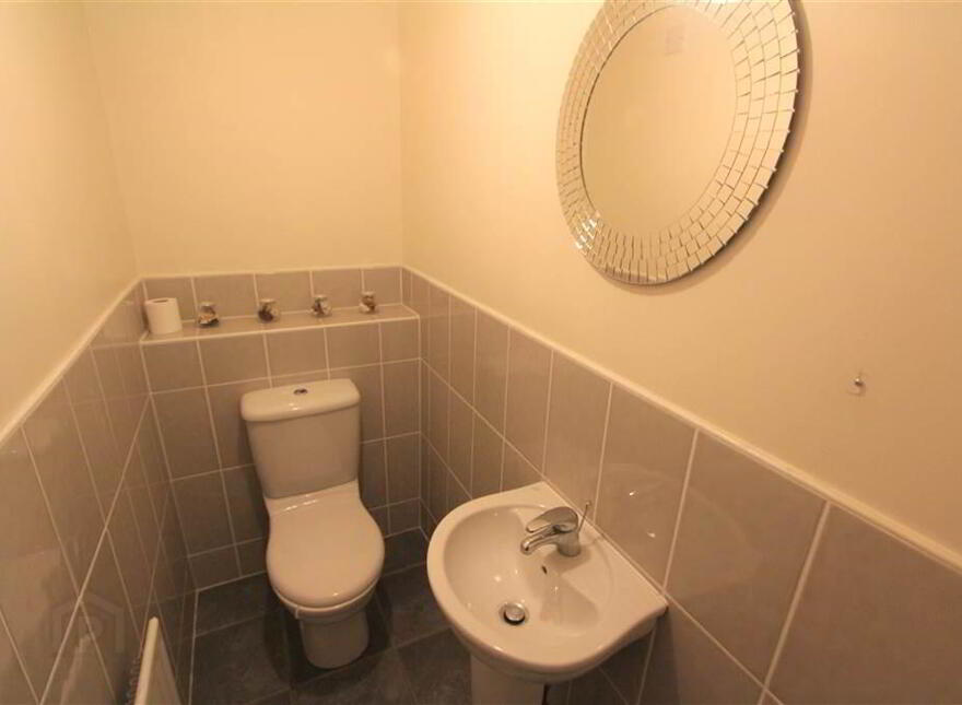 8 The Boulevard, Wellington Square, Belfast, BT7 3LN