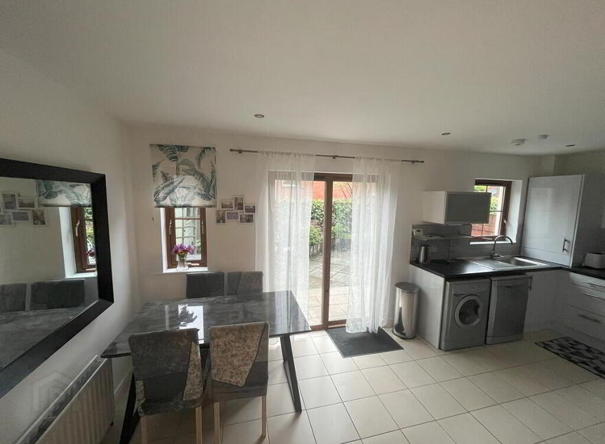 2a Irwin Avenue, Belfast, BT4 3AF