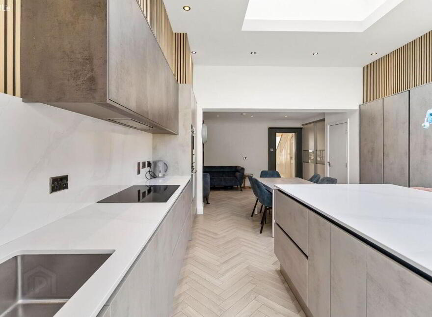 4 Avenue De Rennes, Mahon, Cork
