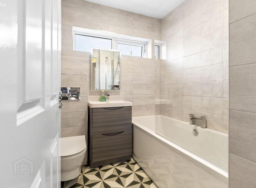 4 Avenue De Rennes, Mahon, Cork