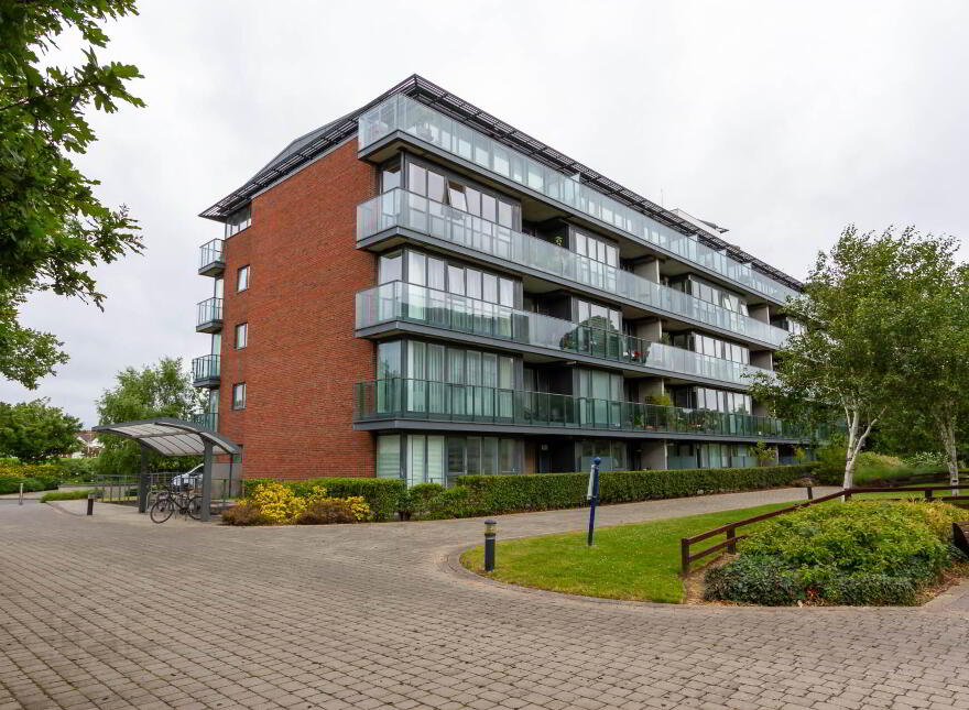 Apartment 56 Weavers Hall, Levmoss Park, The Gallops, Leopardstown, Dublin, D18YY80 photo