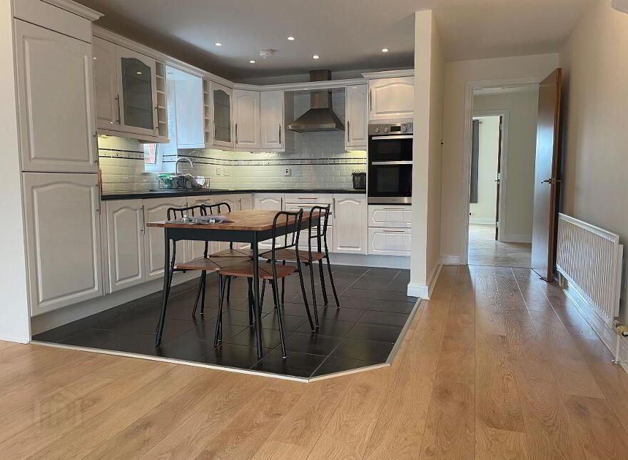 1 Sullivan Court, Holywood, BT18 9JF photo