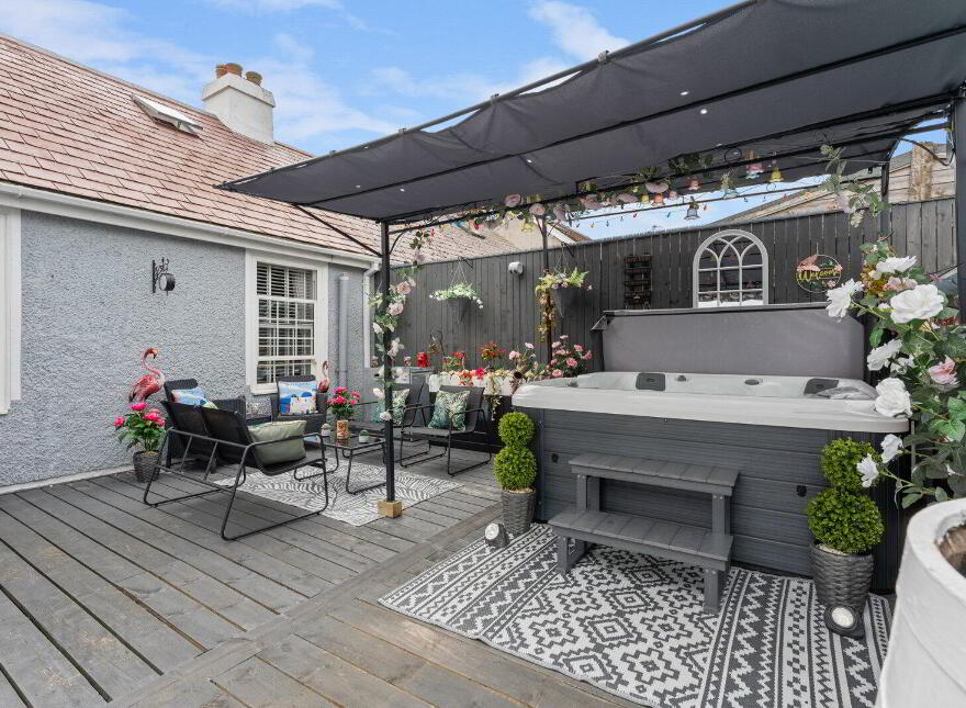 9 Strand Park, Ballywalter, Newtownards, BT22 2PW