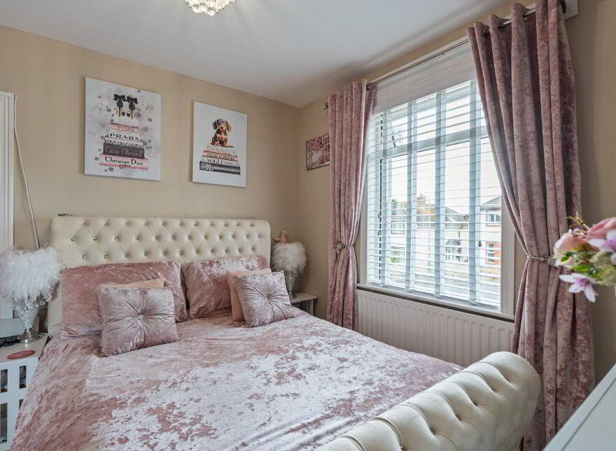 9 Strand Park, Ballywalter, Newtownards, BT22 2PW