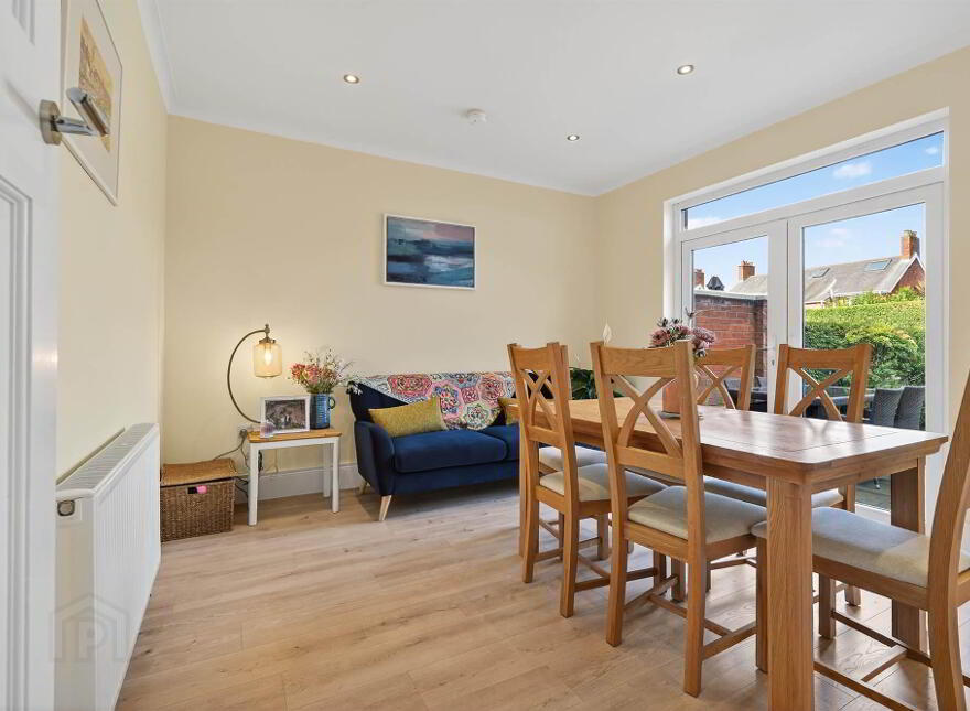 45 Pommern Parade, Belfast, BT6 9FY