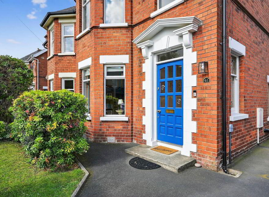 45 Pommern Parade, Belfast, BT6 9FY