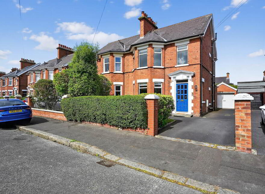 45 Pommern Parade, Belfast, BT6 9FY