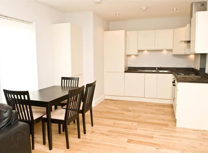 Apt 4, 201 Holywood Road, Belfast, BT4 2DG