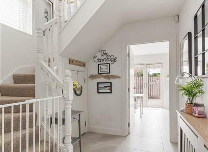 48 Woodbrook Walk, Lisburn, BT28 2ZY