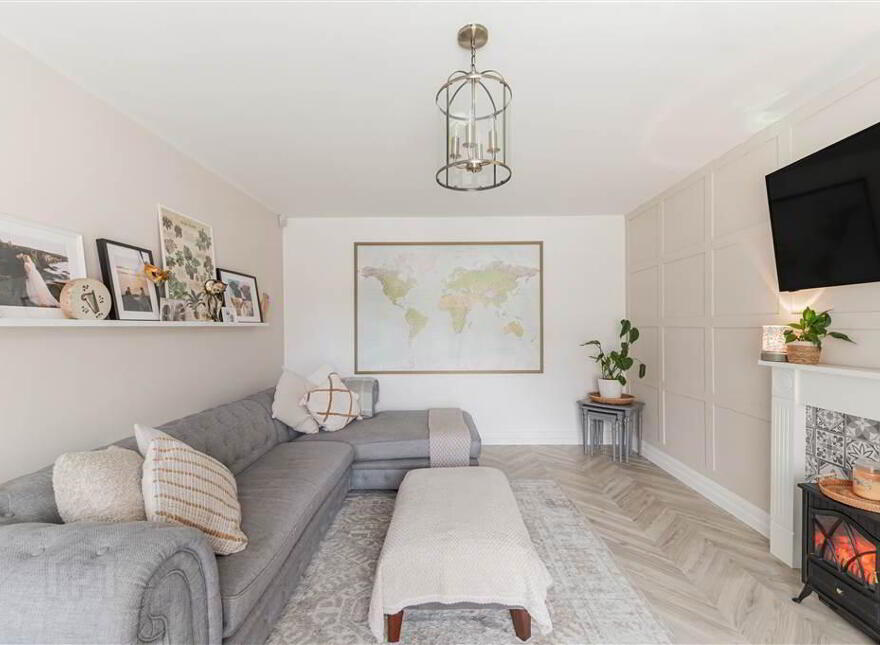 48 Woodbrook Walk, Lisburn, BT28 2ZY