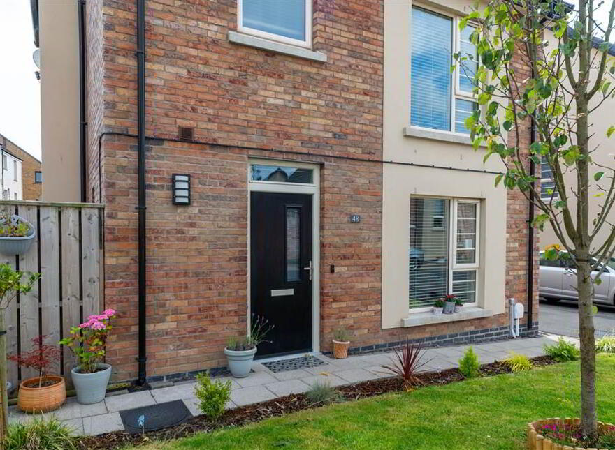 48 Woodbrook Walk, Lisburn, BT28 2ZY