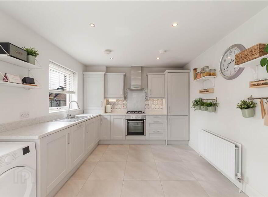 48 Woodbrook Walk, Lisburn, BT28 2ZY