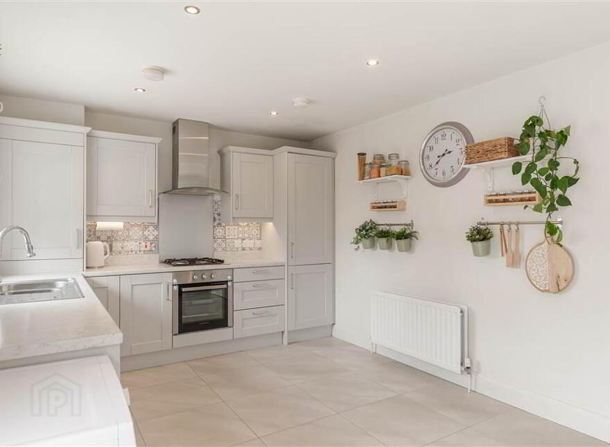 48 Woodbrook Walk, Lisburn, BT28 2ZY