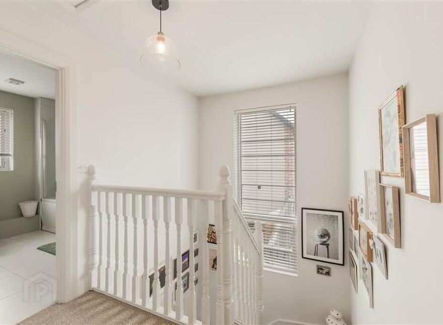 48 Woodbrook Walk, Lisburn, BT28 2ZY