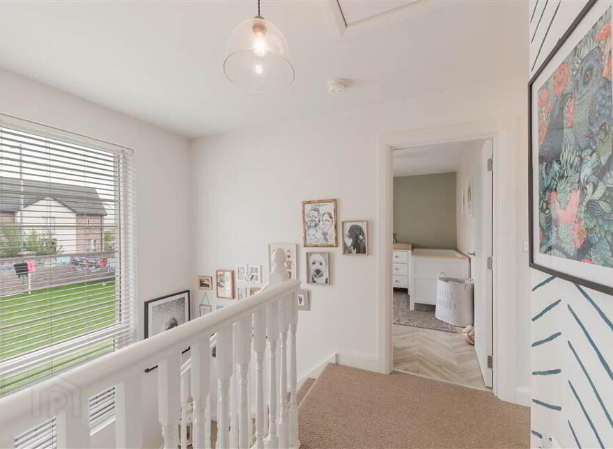 48 Woodbrook Walk, Lisburn, BT28 2ZY