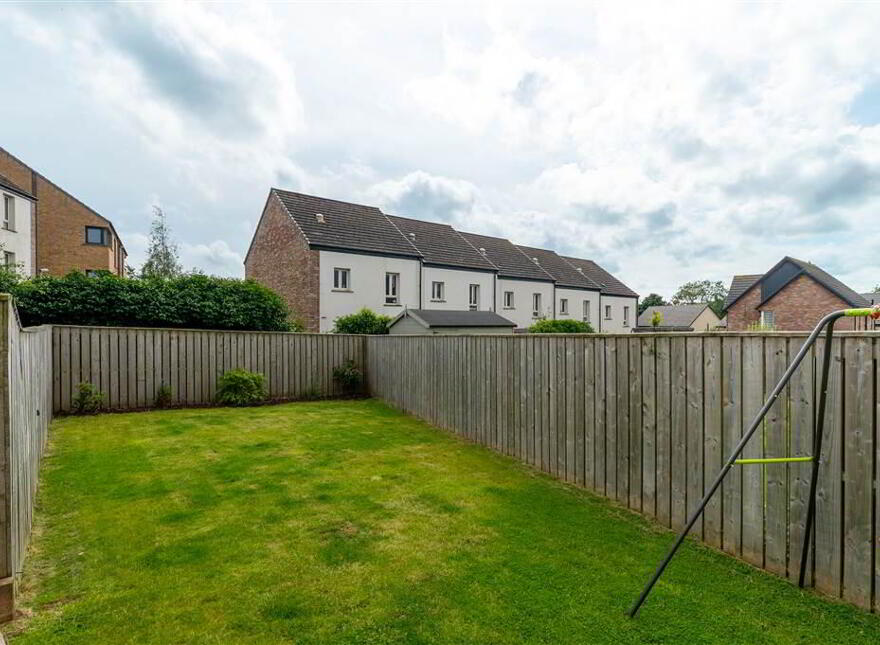 48 Woodbrook Walk, Lisburn, BT28 2ZY
