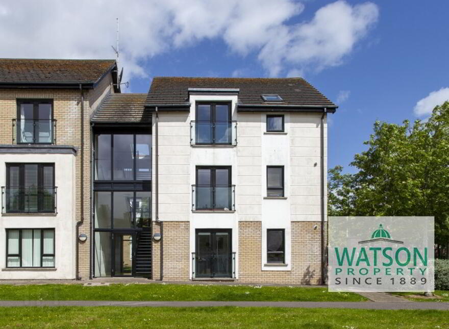 35 Skye Buildings, Drumadoon Square, Dundonald, Belfast, BT16 2QN photo