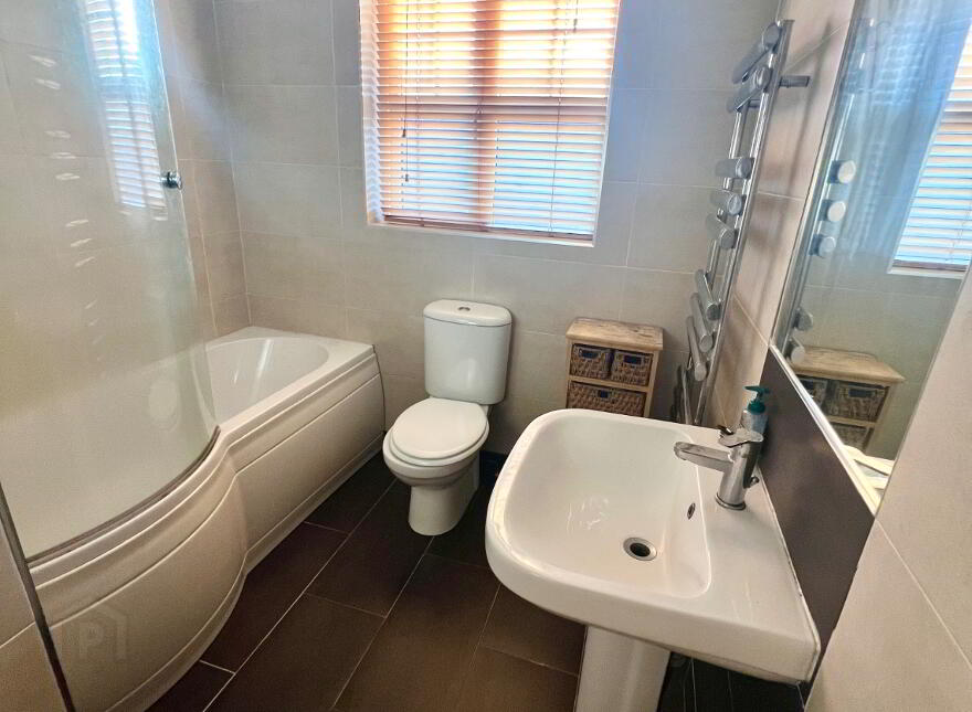 22 Church Meadows., Waterisde, L'Derry, BT47 6DE