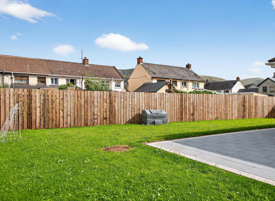 5 Ess-Na-Laragh, Waterfoot, Ballymena, BT44 0RN