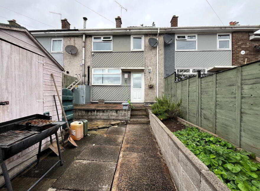 5 Ederny Walk, Carrickfergus, BT38 8NQ