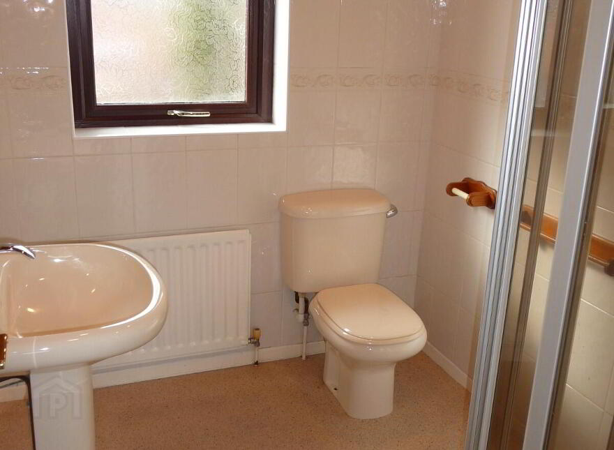 17 Grangewood Road, Dundonald, Belfast, BT16 1GW