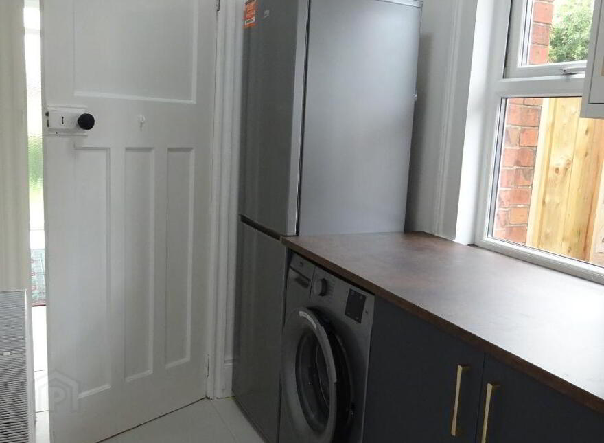 9 Deramore Gardens, Belfast, BT7 3FN