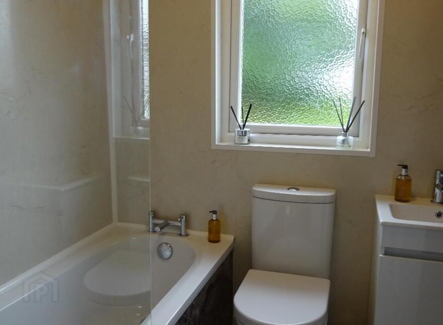 9 Deramore Gardens, Belfast, BT7 3FN