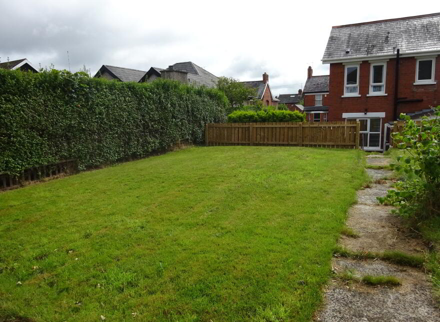 9 Deramore Gardens, Belfast, BT7 3FN