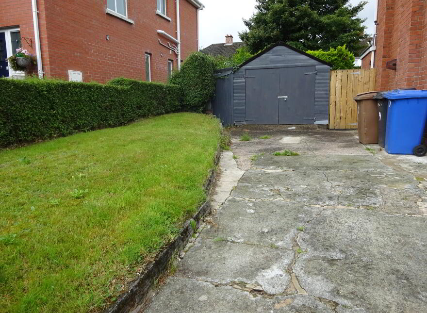 9 Deramore Gardens, Belfast, BT7 3FN