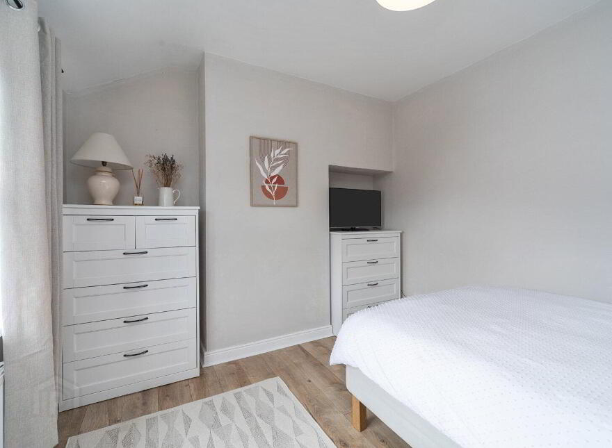 30 Wandsworth Gardens, Belfast, BT4 3NL