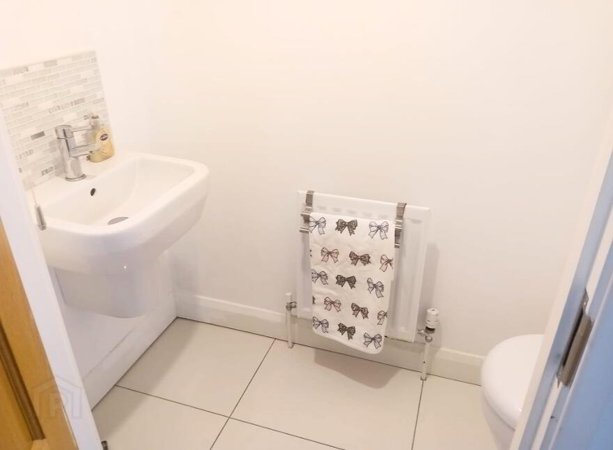 7 Highgrove Green, Carrickfergus, BT38 9UB