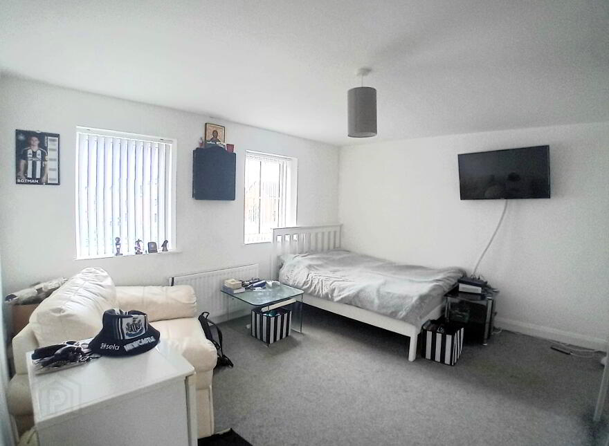 7 Highgrove Green, Carrickfergus, BT38 9UB